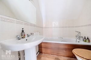 Photo 30- click for photo gallery